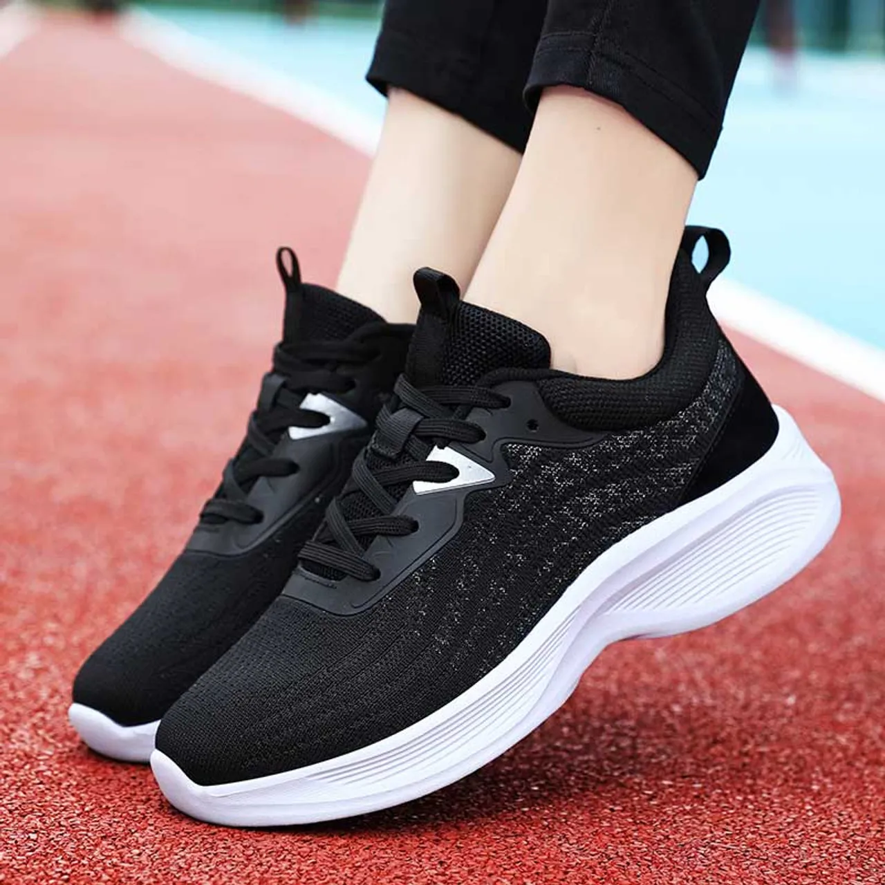 Black flyknit pattern stripe texture shoe sneaker 2967