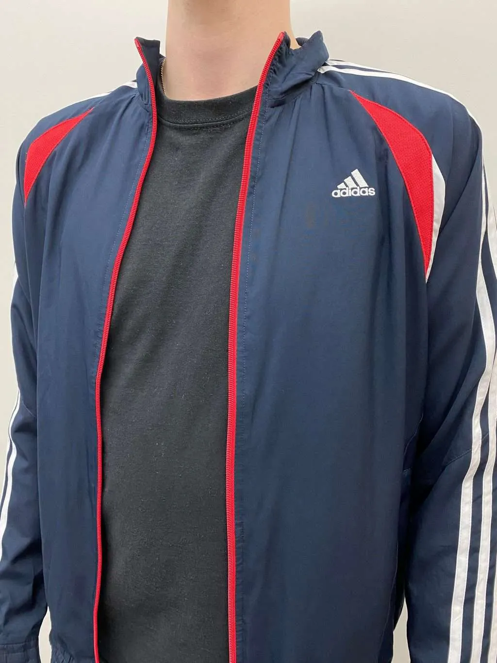 Boys Adidas three stripe sports jacket in navy, white & red – Age 15-16