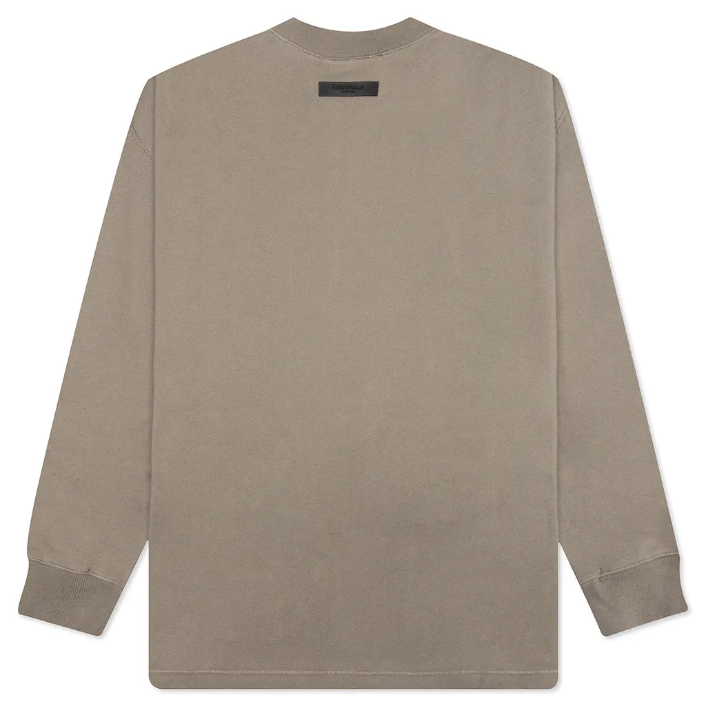 Essentials L/S Crewneck - Desert Taupe