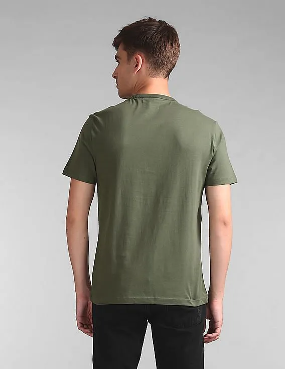 GAP Men Green Flag Logo Tee