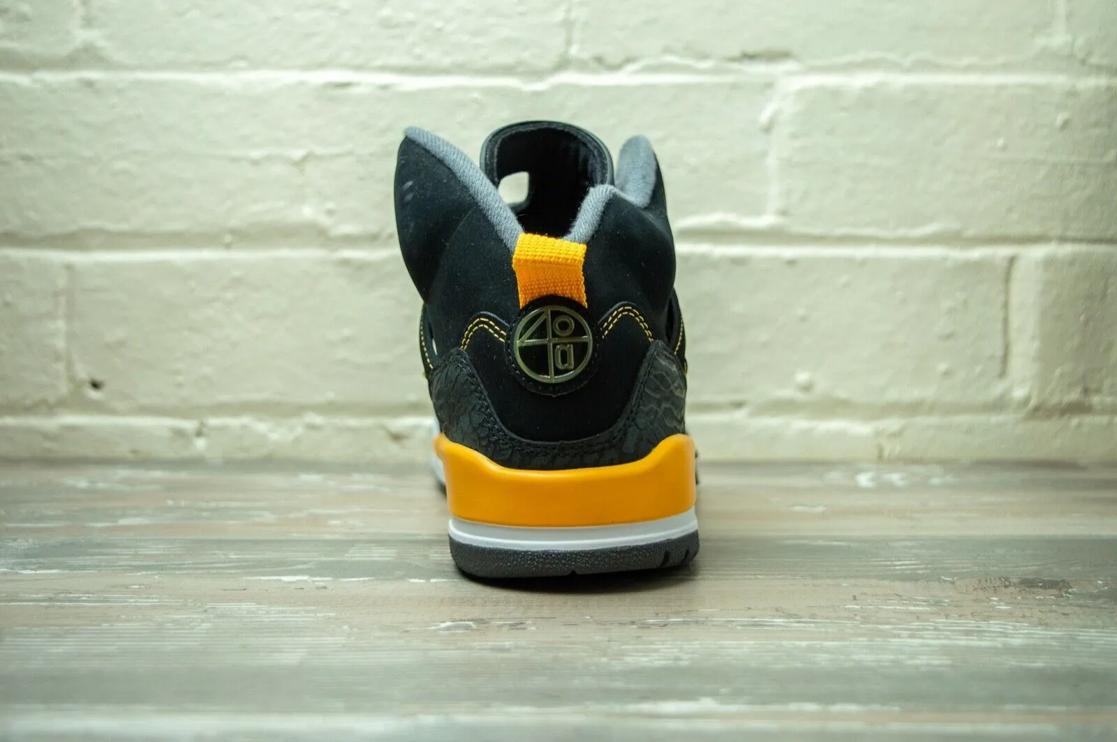 Nike Air Jordan Spizike Black University Gold 315371 030