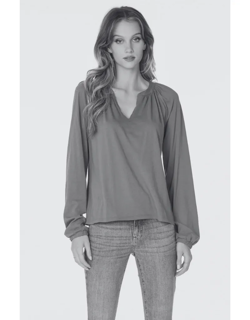 SPLIT NECK LONG SLEEVE SHIRRED TEE