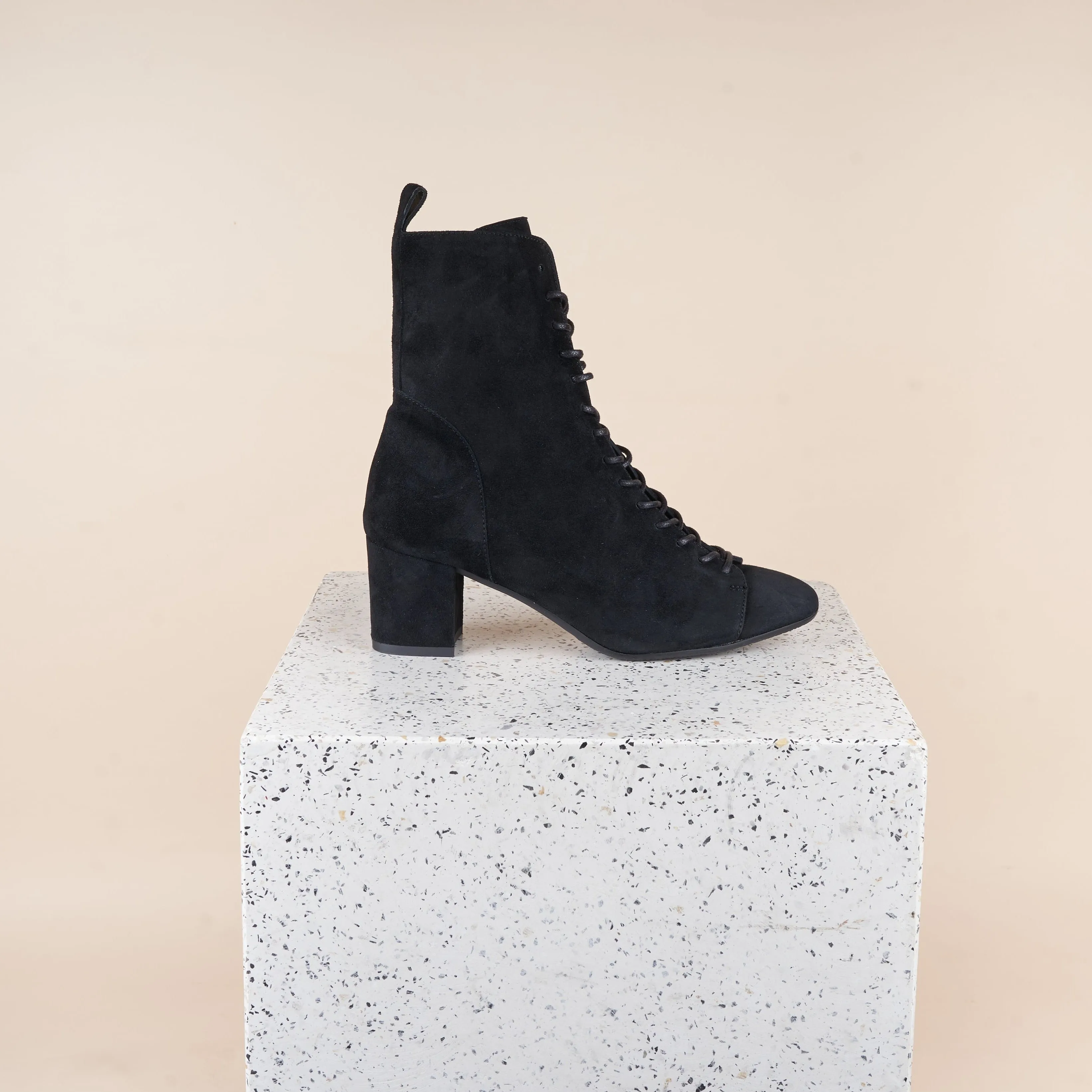 Venezia - Black Suede